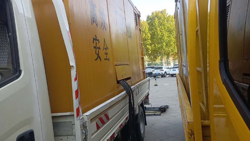 青冈如何判断柴油发电机组和UPS电源的切换时间是否符合要求？
