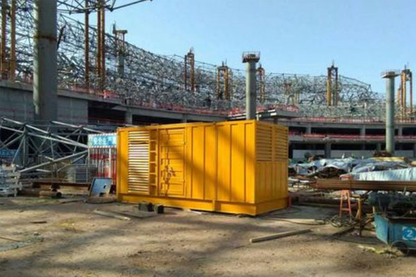 青冈发电机出租如何判断空气滤清器是否需要更换？