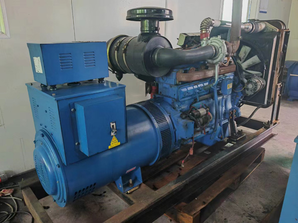 青冈100kW柴油发电机组使用多级机油有哪些优缺点？